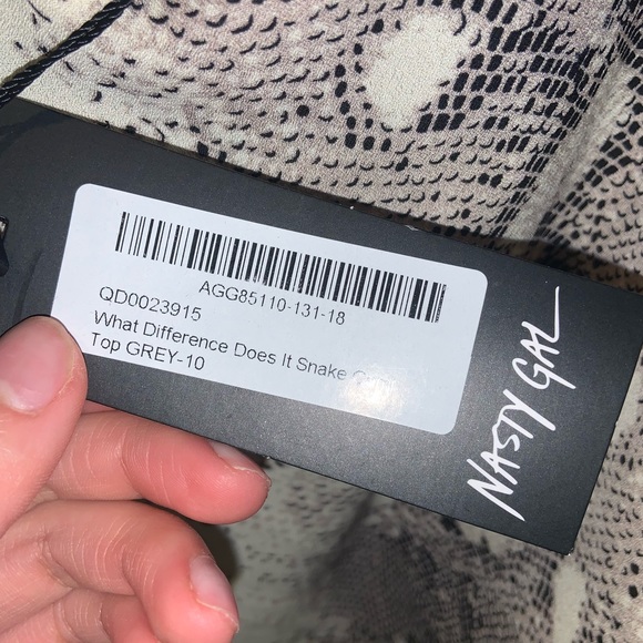 Nasty gal What Difference Does It Snake Cami Top –– NWT - Picture 14 of 16